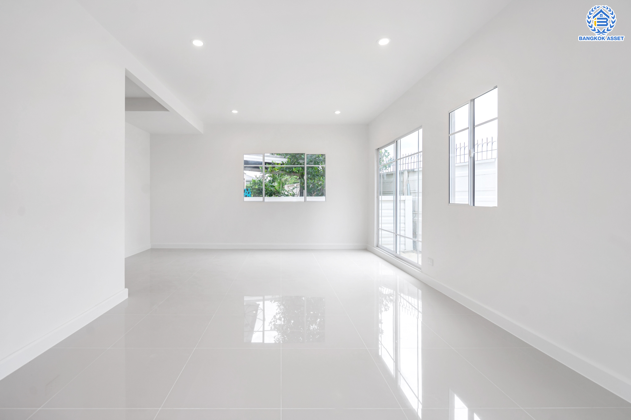 บ้านมือสองตกแต่งใหม่ ม.ภัสสร26 ราชพฤกษ์-ติวานนท์ หลังมุม เนื้อที่ 58.1 ตร.ว. ฟังก์ชัน 3 ห้องนอน 2 ห้องน้ำ จอดรถได้ 2 คัน บรรยากาศเงียบสงบเป็นส่วนตัว สิ่งอำนวยความสะดวกมากมาย! บนทำเลศักยภาพ หน้าโครงการติดถนนใหญ่ เชื่อมต่อถนนราชพฤกษ์ ใกล้จุดขึ้นทางด่วน "ศรีสมาน"...